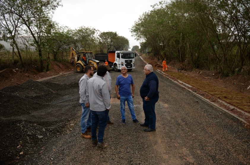 Pavimentação e ponte na estrada Zé do Pote serão entregues em novembro