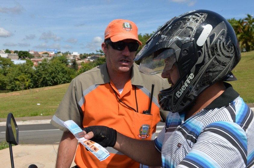 Prefeitura realiza campanha para conscientizar motociclistas