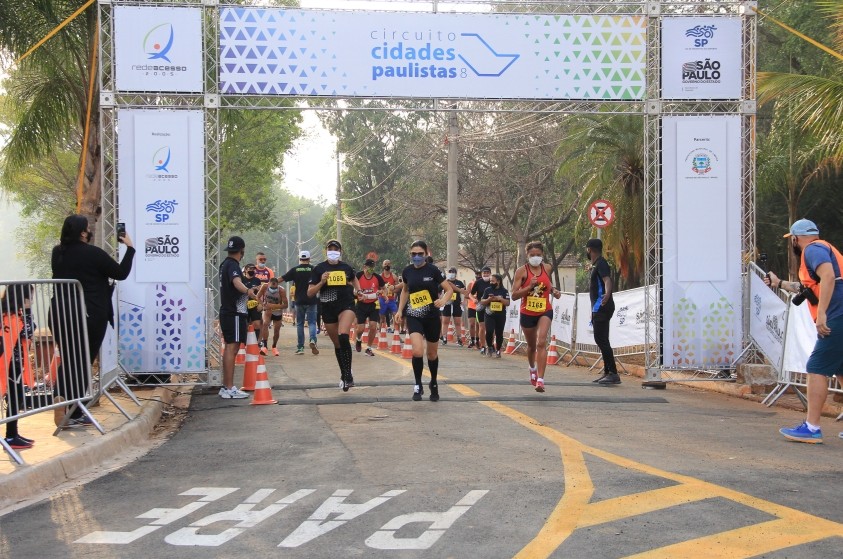 Mais de mil corredores participam de corrida gratuita em Limeira