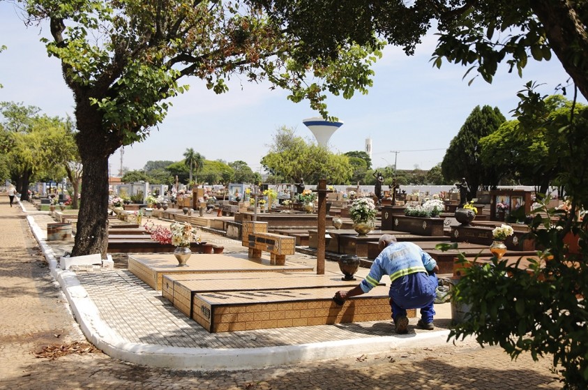 Limeira prepara cemitérios para visitação de Finados