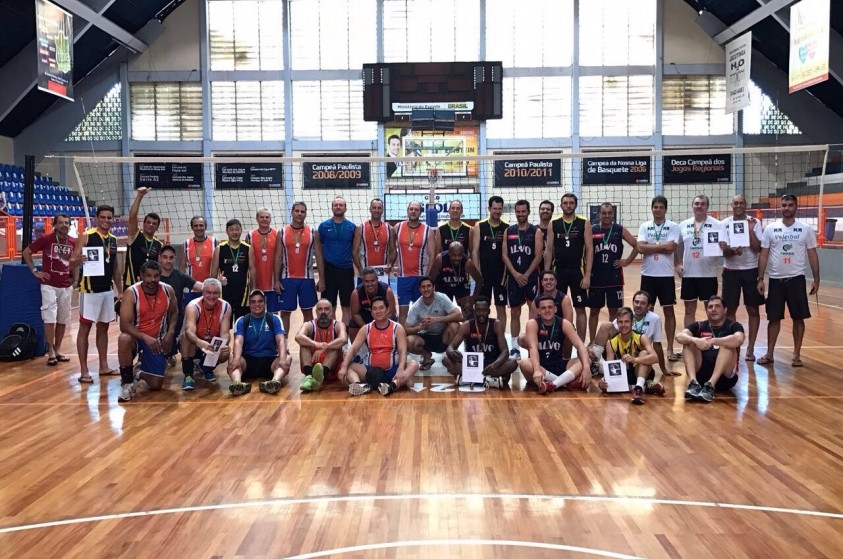 Vô Lucato recebe 1º Torneio Limeira de Voleibol Master Masculino