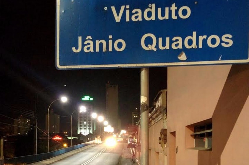 Prefeitura realiza manutenção no Viaduto Jânio Quadros