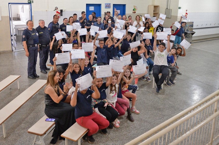 Educar Limeira 2022 encerra atividades com entrega de certificados