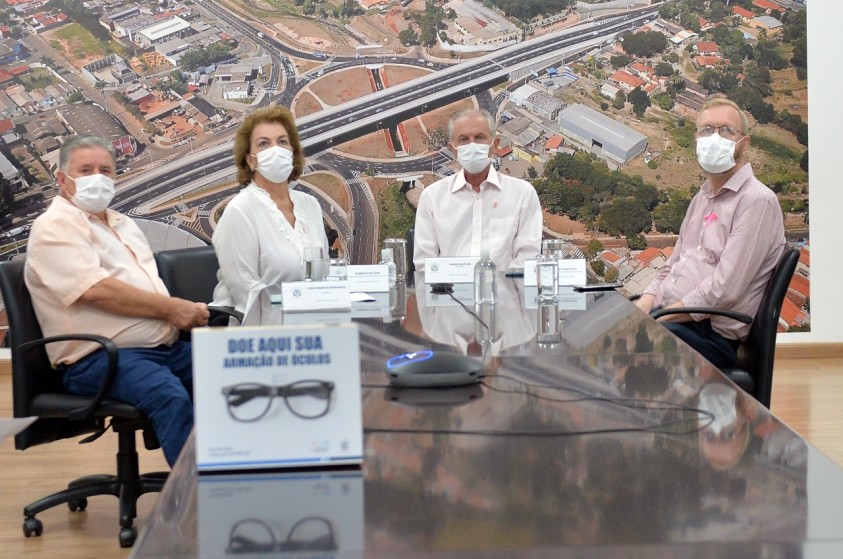 Prefeitura e Fundo Social lançam campanha que arrecada armação de óculos