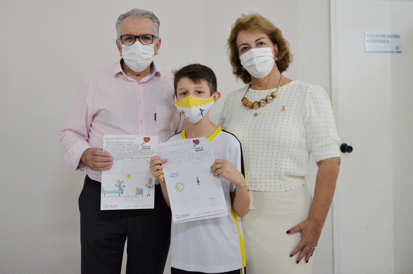 Injeção de Ânimo distribui mais de 2 mil cartas para funcionários da Saúde