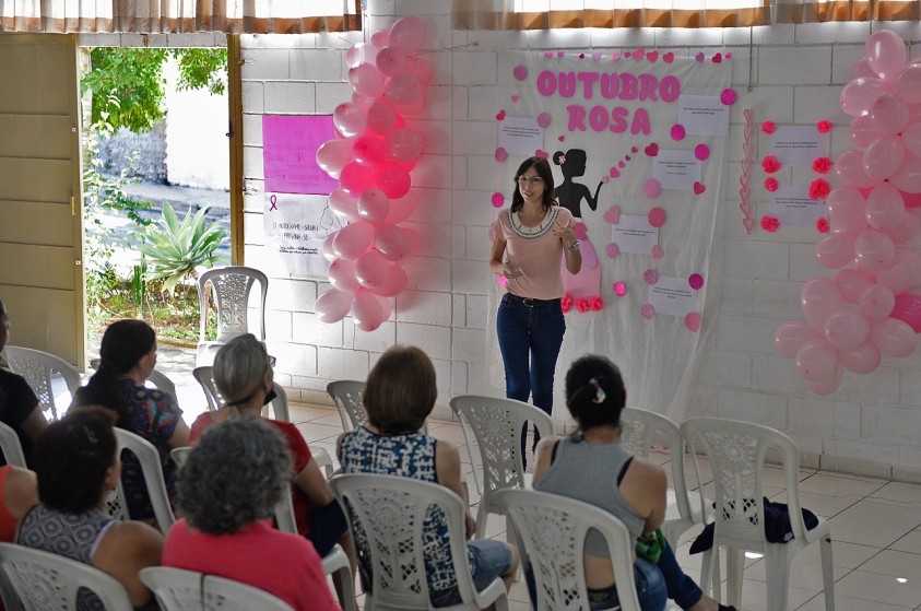 UBS Graminha promove ação educativa sobre câncer de mama