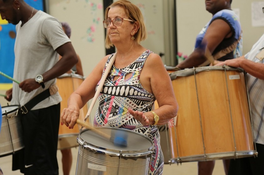 Escola de Samba Unidos da Terceira Idade abre programação nesta sexta-feira