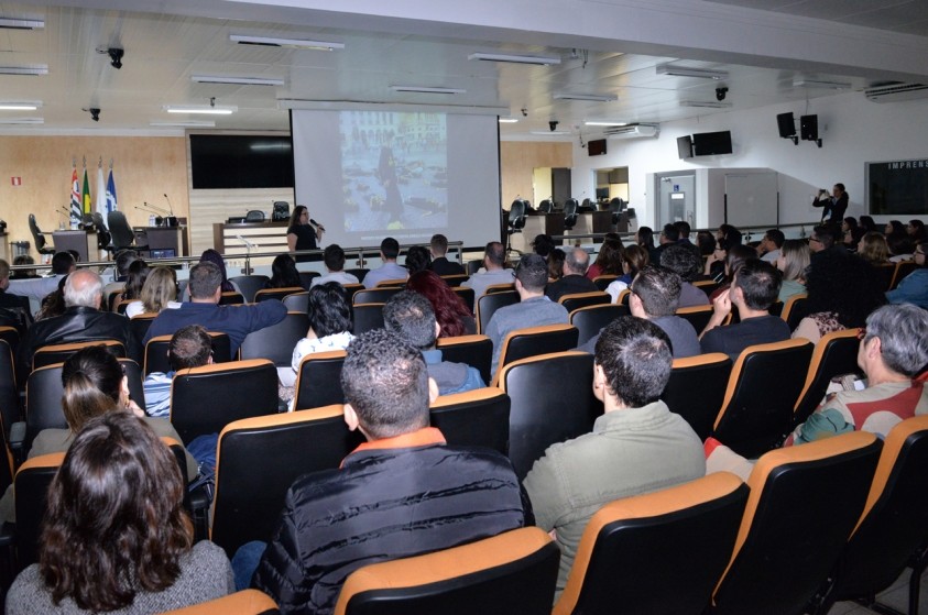 Cerca de 130 pessoas participam de seminário de gestão documental