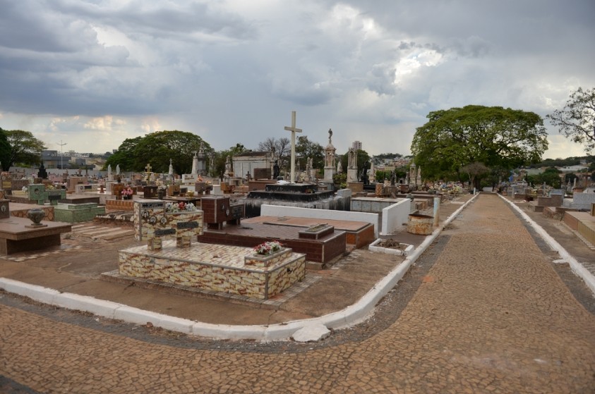 Cemitérios devem receber 15 mil visitantes no dia de Finados