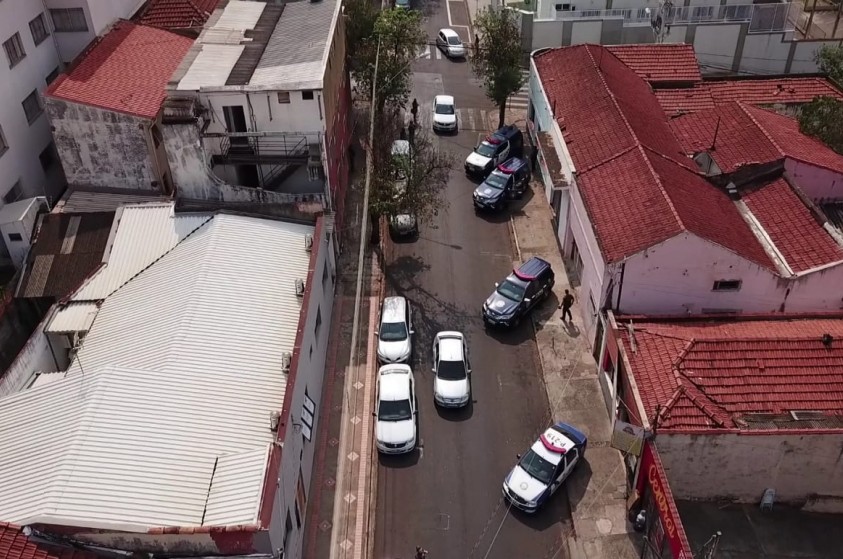 Forças policiais e Prefeitura intensificam fiscalização na Rua Cunha Bastos