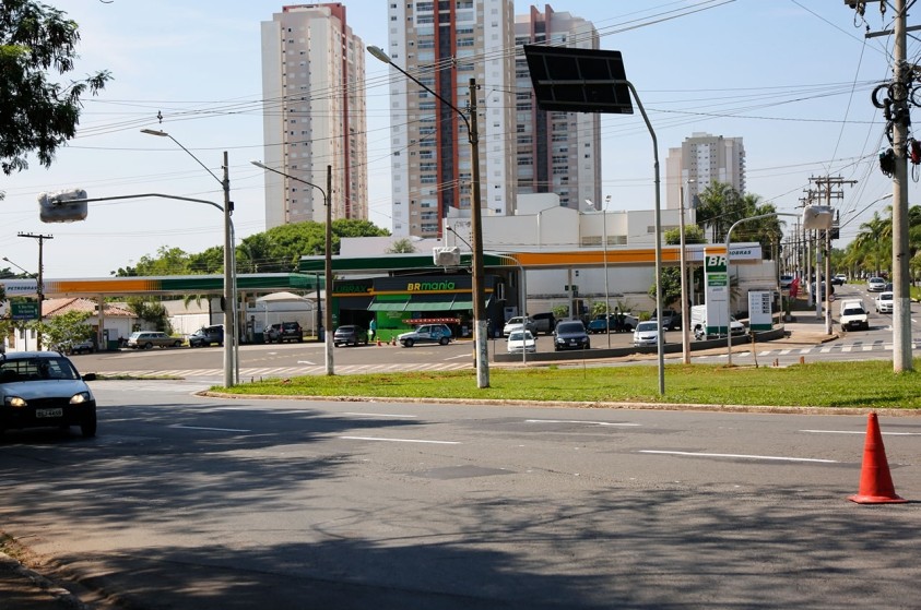 Semáforos da rotatória que liga à via Limeira-Cordeirópolis passam por testes
