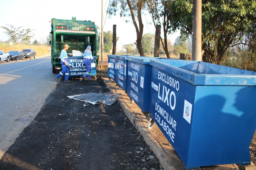 Prefeitura inicia instalação de 40 caçambas de coleta de lixo domiciliar 